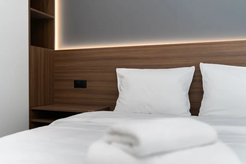 Setting the Table for the Nose: The Quiet Art of the Guest Room Fragrance