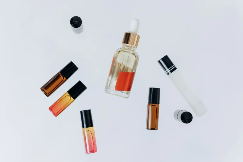 Reading the Label Like a Sommelier: Ten Materials That Define Modern Perfumery